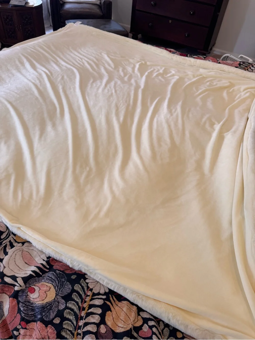 Anthropologie  Like New Sophie  Faux Fur Throw 60x70 Inches